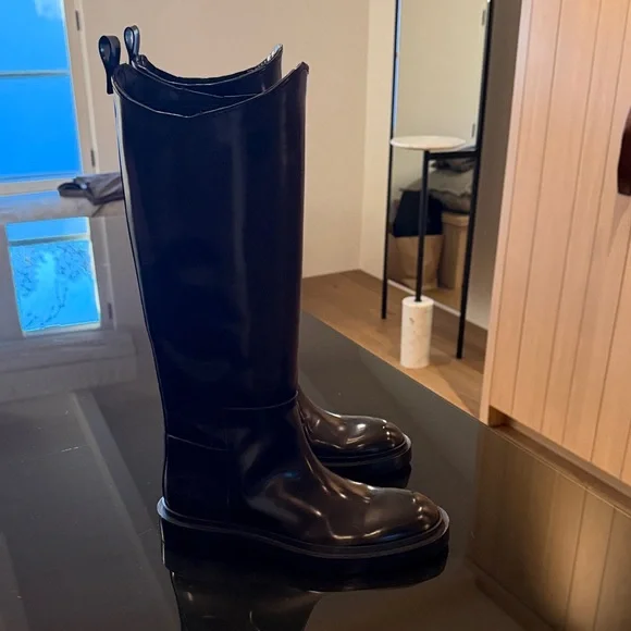 Jil Sander Glossy Black Heeled Boots - Picture 4 of 9